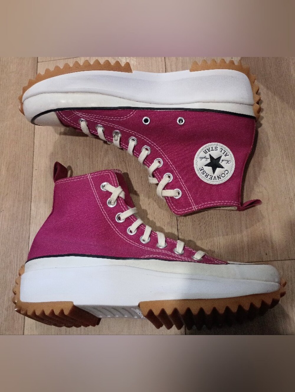 Converse Run Star High Tops in Midnight Hibiscus 8 - Picture 4 of 6
